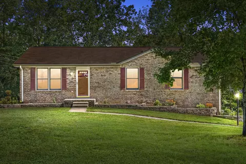 1237 Cottonwood Dr, Clarksville, TN 37040
