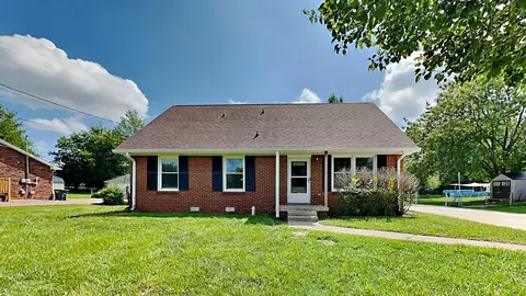 520 Helton Dr, Clarksville, TN 37042