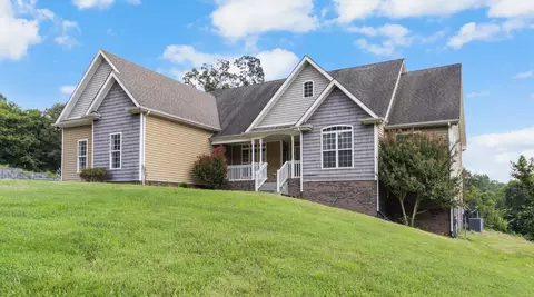 2420 Dunbar Rd, Woodlawn, TN 37191