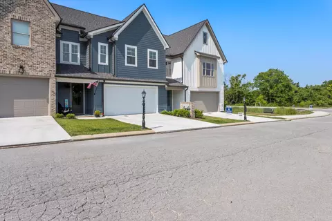 9634 Dutton Ln, Ooltewah, TN 37363 photo 3