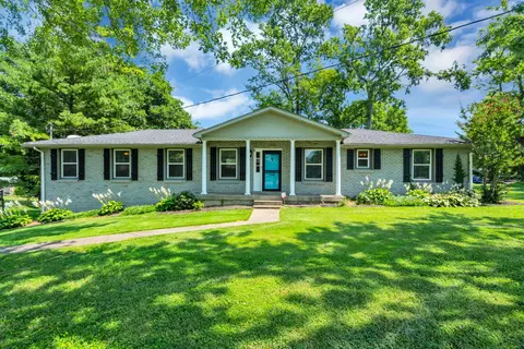 120 Rebecca Dr, Hendersonville, TN 37075