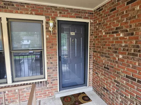 240 Westfield Dr, Nashville, TN 37221
