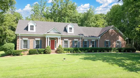 100 Logan St, Shelbyville, TN 37160