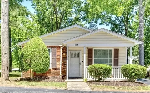 100 Five Oaks Dr, Nashville, TN 37217