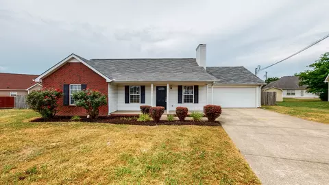 3217 Barksdale Cir, La Vergne, TN 37086