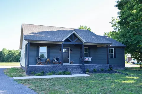 347 Hawkins Rd, Westmoreland, TN 37186
