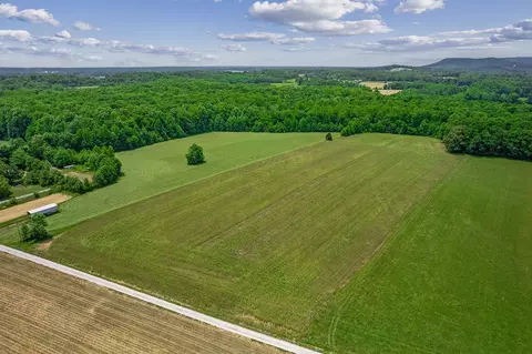 6 Phillips Ln, Smithville, TN 37166