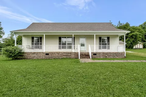 46 Smokey Cir, Petersburg, TN 37144