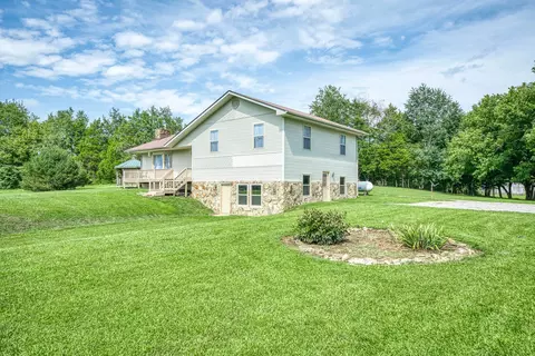 115 Branham Ln, Pall Mall, TN 38577