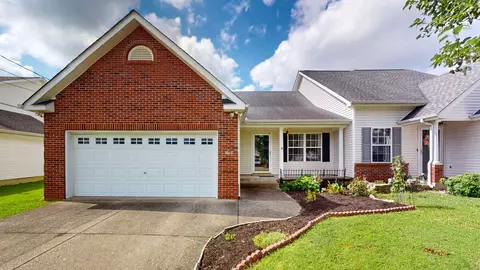 1017 Stonemark Trl, La Vergne, TN 37086