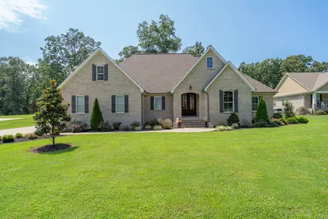 10 Skip Ave, Lawrenceburg, TN 38464