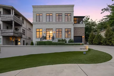 125 Fern Ave, Nashville, TN 37207