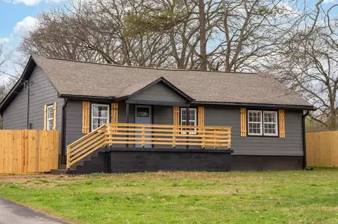 610 Ewing Dr, Nashville, TN 37207