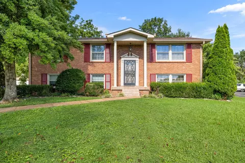 4441 Juneau Dr, Hermitage, TN 37076