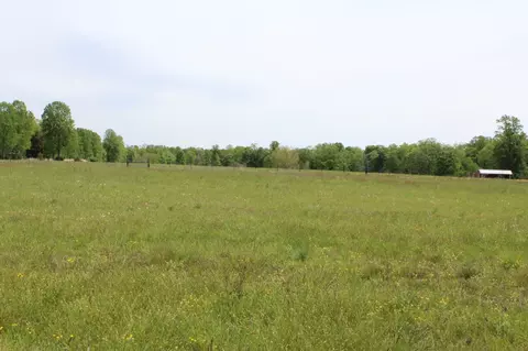 7696 Rocky Mound Rd, Westmoreland, TN 37186