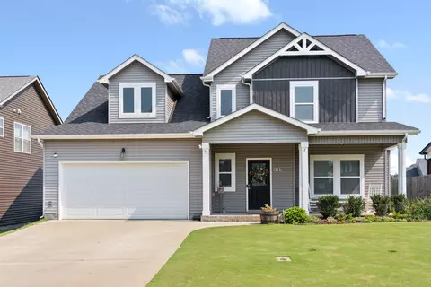 1157 Eagles Nest Ln, Clarksville, TN 37040