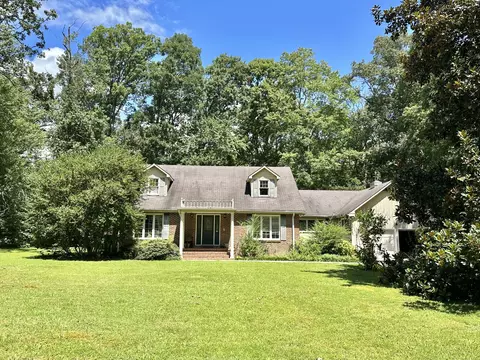 40 Thomas St, Manchester, TN 37355