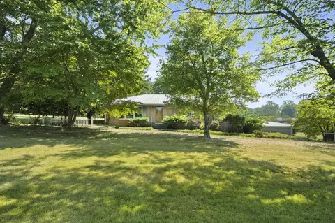 191 T G T Rd, Portland, TN 37148