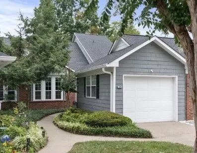 231 Green Harbor Rd #136, Old Hickory, TN 37138