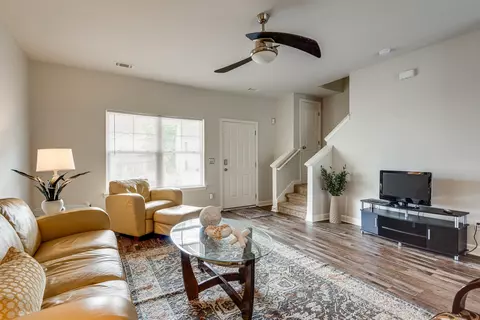 1987 Nashboro Blvd, Nashville, TN 37217