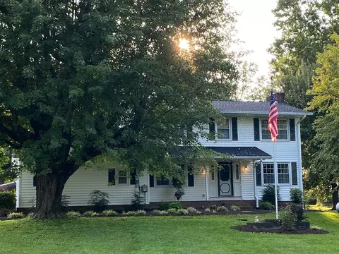 107 Spring Hollow Rd, Goodlettsville, TN 37072