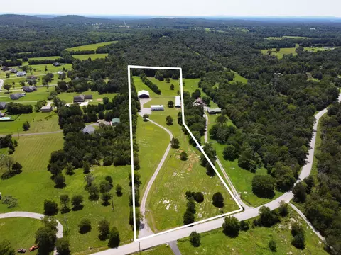 1432 Simmons Bluff Rd, Lebanon, TN 37090