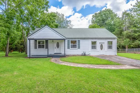 108 June Dr, Dickson, TN 37055 photo 2