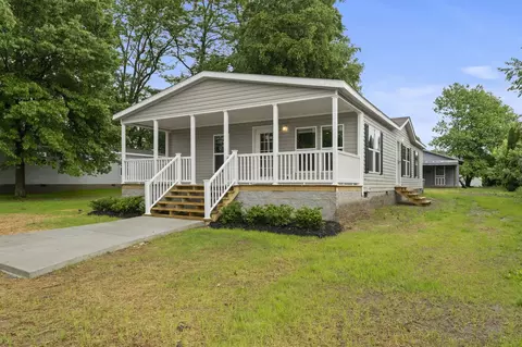 324 N Harris Rd, Portland, TN 37148
