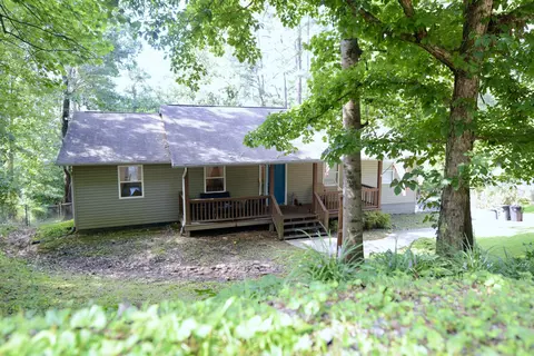 744 Troy Dr, Dayton, TN 37321