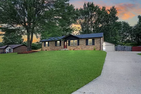 2188 Blakemore Dr, Clarksville, TN 37040