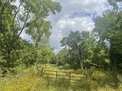 1724 S Berlin Rd, Lewisburg, TN 37091