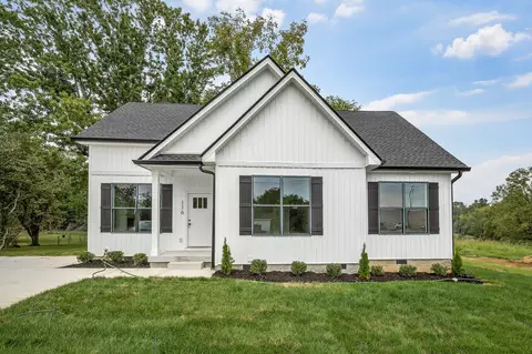 116 E Bryant St, Smithville, TN 37166