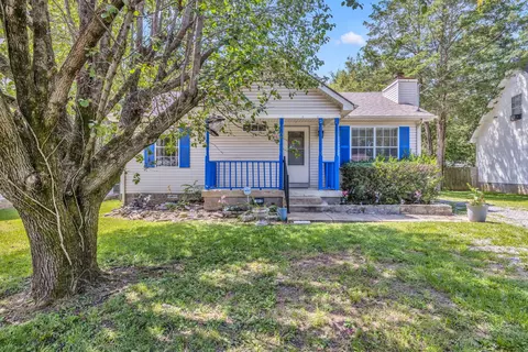417 Jonesboro Ct, La Vergne, TN 37086