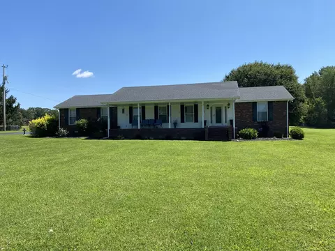 182 Arnetty Dr, Cottontown, TN 37048