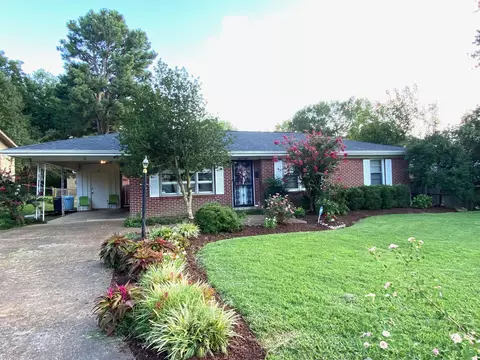 38 Catalina Dr, Jackson, TN 38301
