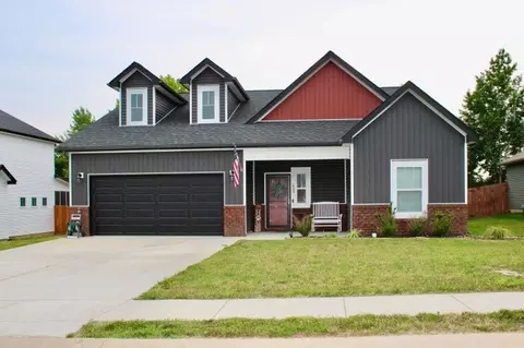 600 Bassett Ln, Clarksville, TN 37043