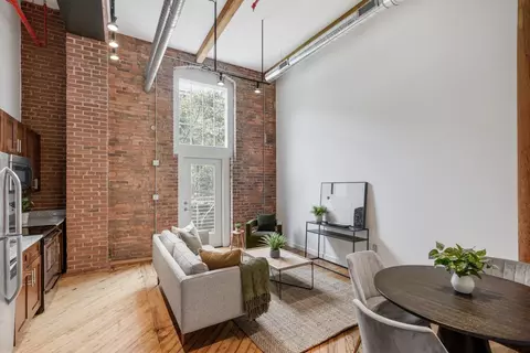 1350 Rosa L Parks Blvd #362, Nashville, TN 37208