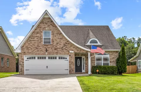 2207 Fairfax Dr, Clarksville, TN 37043