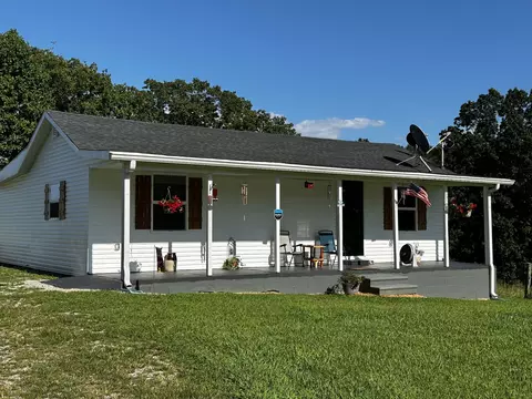2037 Shuler Branch Rd, Ethridge, TN 38456