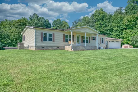 149 E Mccormick Rd, Livingston, TN 38570