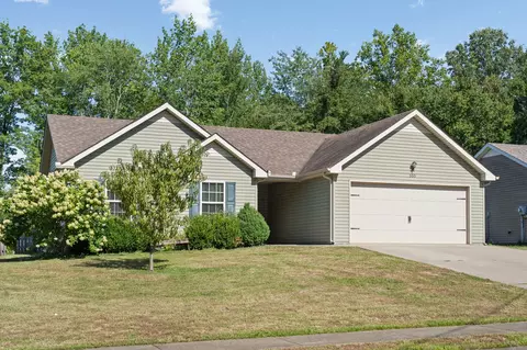 555 Magnolia Dr, Clarksville, TN 37042