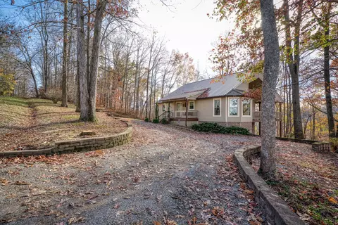645 Rocky Top Rd, Sparta, TN 38583