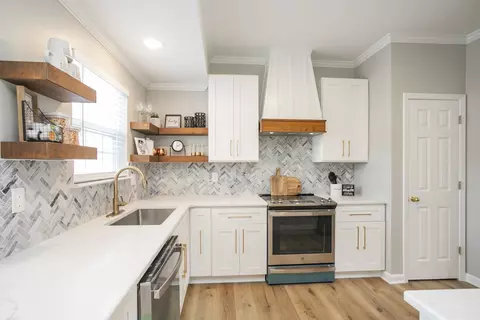 2532 Kanlow Dr, Antioch, TN 37013