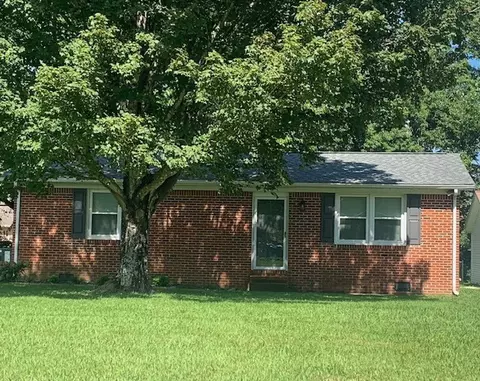 1220 Riley Creek Rd, Tullahoma, TN 37388