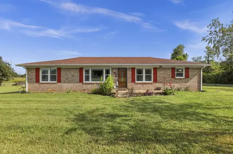 105 Butler Bridge Ln, Portland, TN 37148