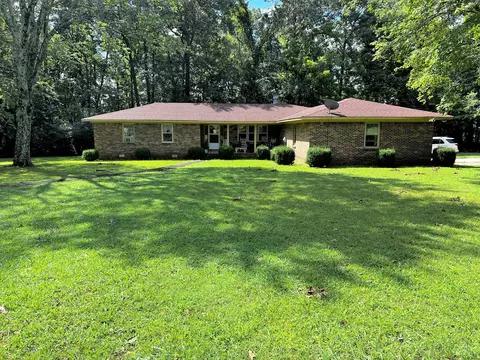 201 John Hunter Hwy, Huntland, TN 37345