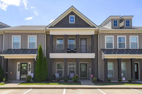 720 Black Colt Dr, Murfreesboro, TN 37130