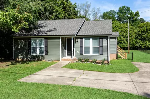 648 Briarwood Rd, Clarksville, TN 37040