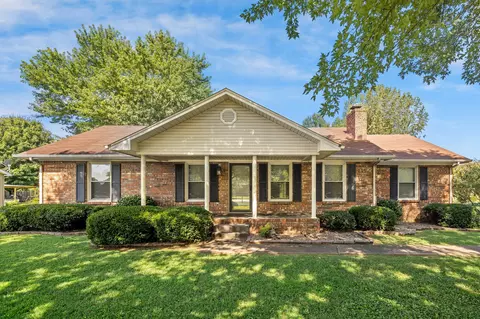 659 Deerfield Dr, Murfreesboro, TN 37129