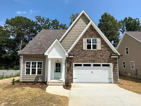 1832 Oakvale Dr, Chattanooga, TN 37421